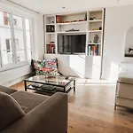 Gorgeous Apartment Downtown Paris